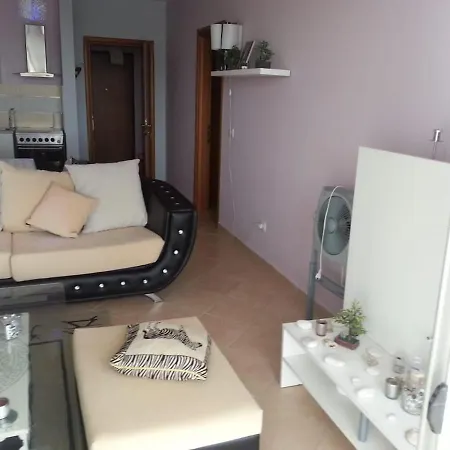 Diam Apartament-sea View In Apartment *
